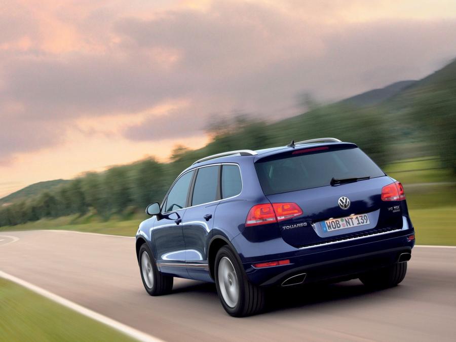  Volkswagen Touareg V6 TDi 2010 года  (фото 3 из 19)